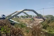Imágenes: así quedó el puente que colapsó en avenida Colón y Canal Sur