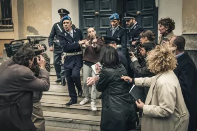 Manifestantes interrumpieron el estreno de la película de la hija de Macri