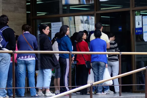 Qué hacer para conseguir efectivo durante el fin de semana largo