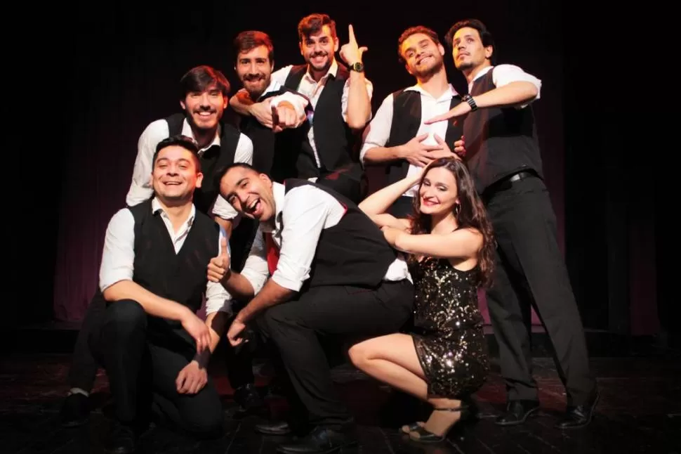 PRIMERAS TABLAS. El elenco de “5 ejercicios para un actor” hace sus experiencias iniciales en el teatro. -