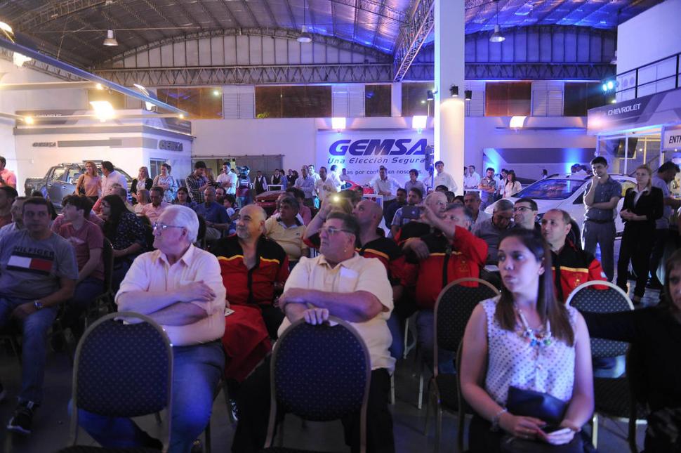 PÚBLICO. Las palabras de los panelistas fueron seguidas por todos con atención. 