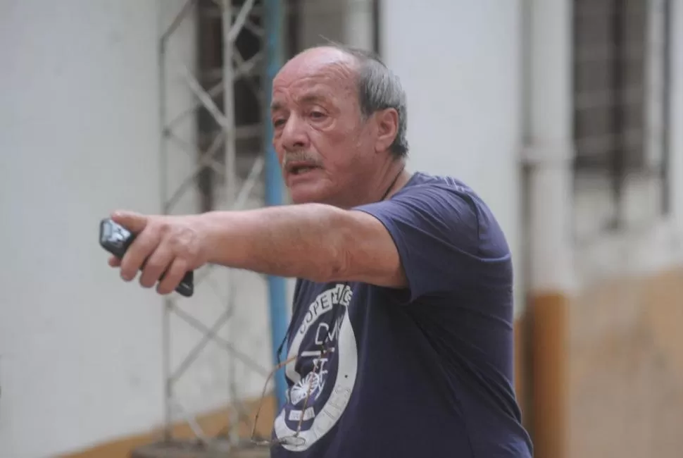 EXPERIENCIA. Miguel Albornoz trabaja hace 16 años en el paseo público. la gaceta / foto de Antonio Ferroni