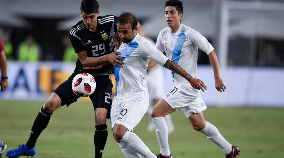 FUTURO ENORME. Palacios tiene 19 años y ya debutó con la camiseta argentina ante Guatemala, en la última gira por Estados Unidos.