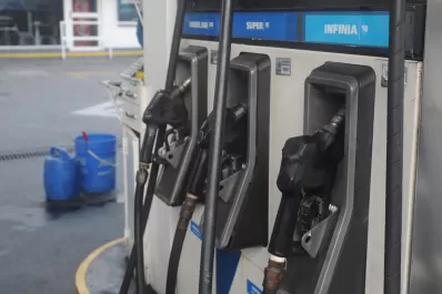 YPF aumentó un 4,5% sus combustibles: cómo quedaron los precios en Tucumán