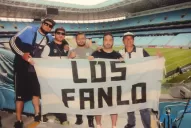 Los hinchas de Atlético invaden Porto Alegre a la espera del milagro