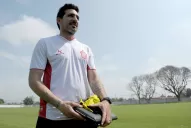 Coyette inicia su camino como DT “santo”