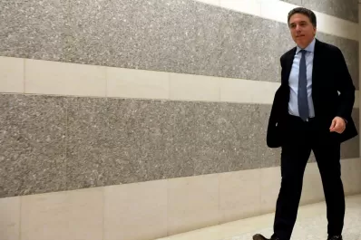 “Nos esperan meses duros; atravesamos una recesión”