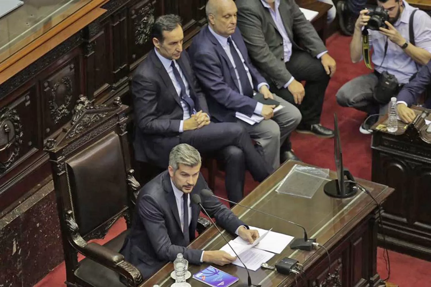 SESIÓN. El jefe de Gabinete brindó una sesión informativa a los diputados