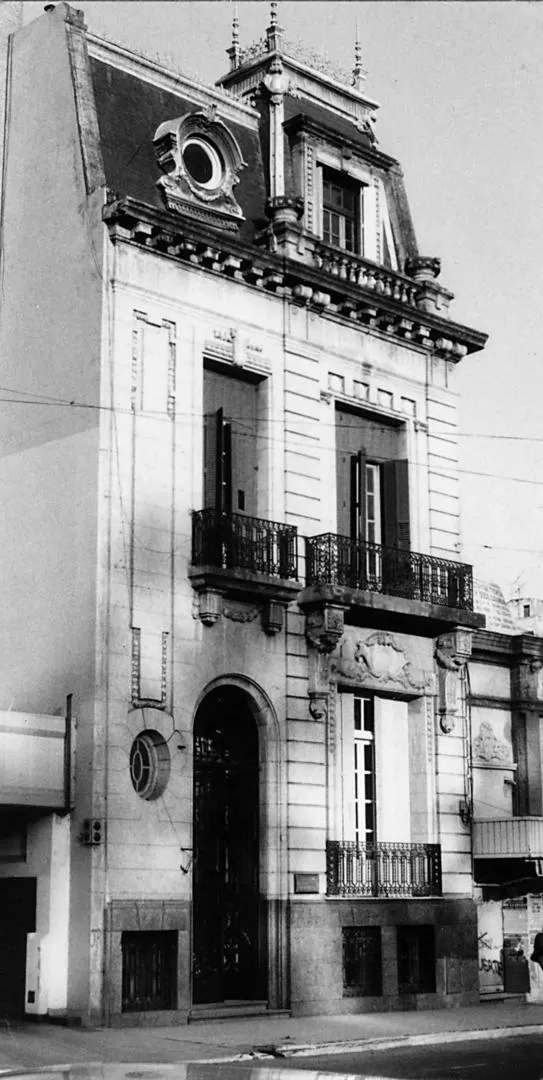 EL CENTRO CULTURAL “ROUGÉS”. Desde 1995, organiza  periódicamente las Jornadas “La Generación del Centenario y su proyección en el NOA”. 