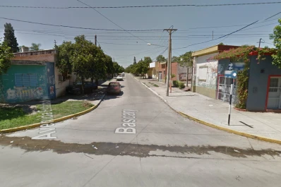 Apuntaron con un arma a un repartidor de comidas y le quitaron la moto