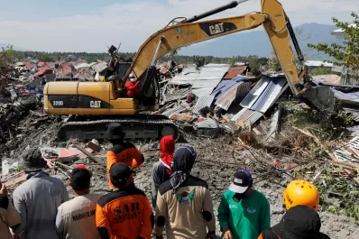 Terremoto en Indonesia: un agujero en la tierra se tragó alrededor de 1.000 casas