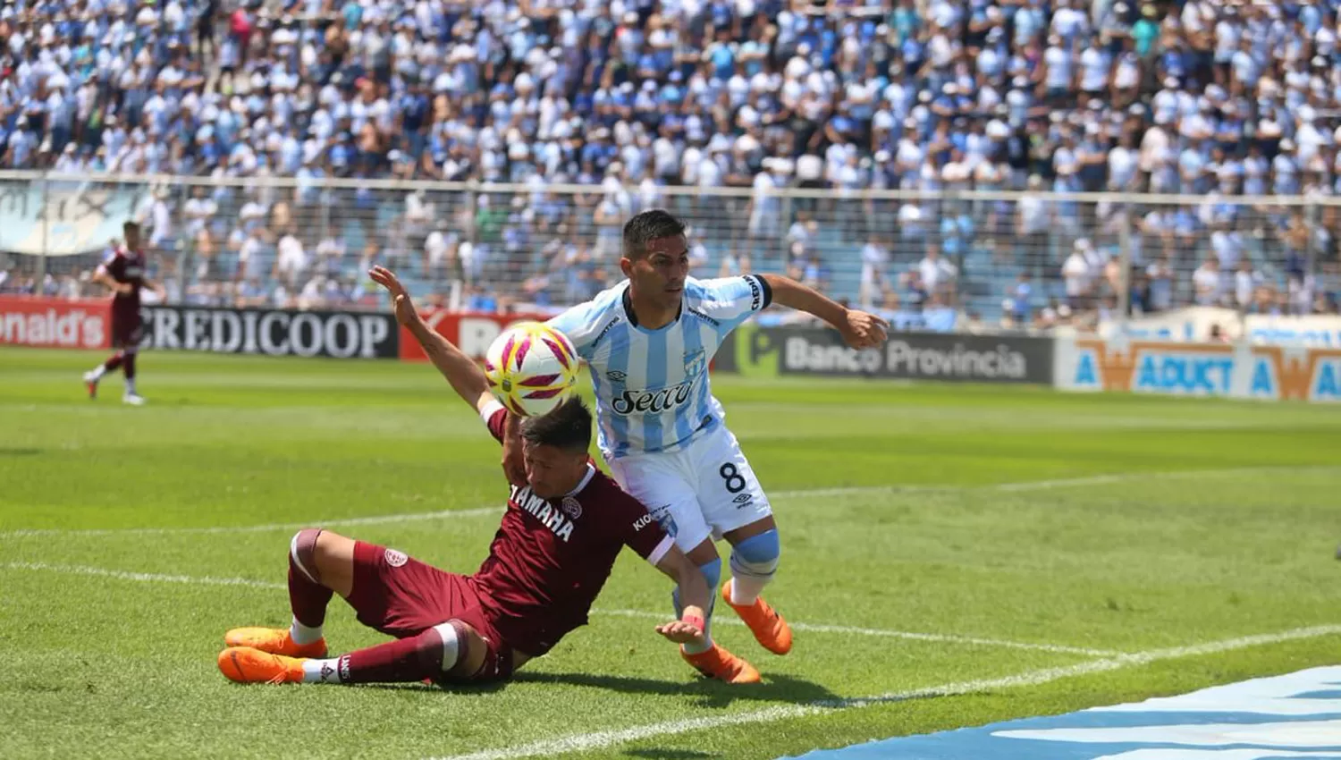 SIN GOLES. Atlético y Lanús igualaron en el Monumental.