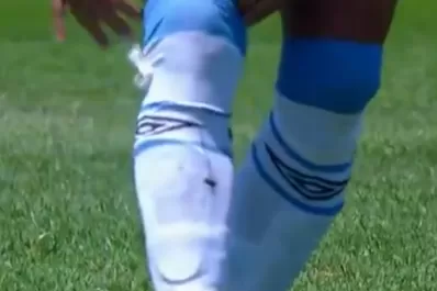 Video: al Pulguita le rompieron la media de un planchazo