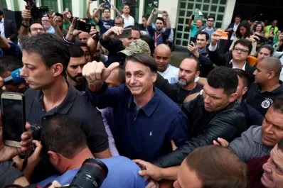 Bolsonaro, con una amplia ventaja, va al balotaje