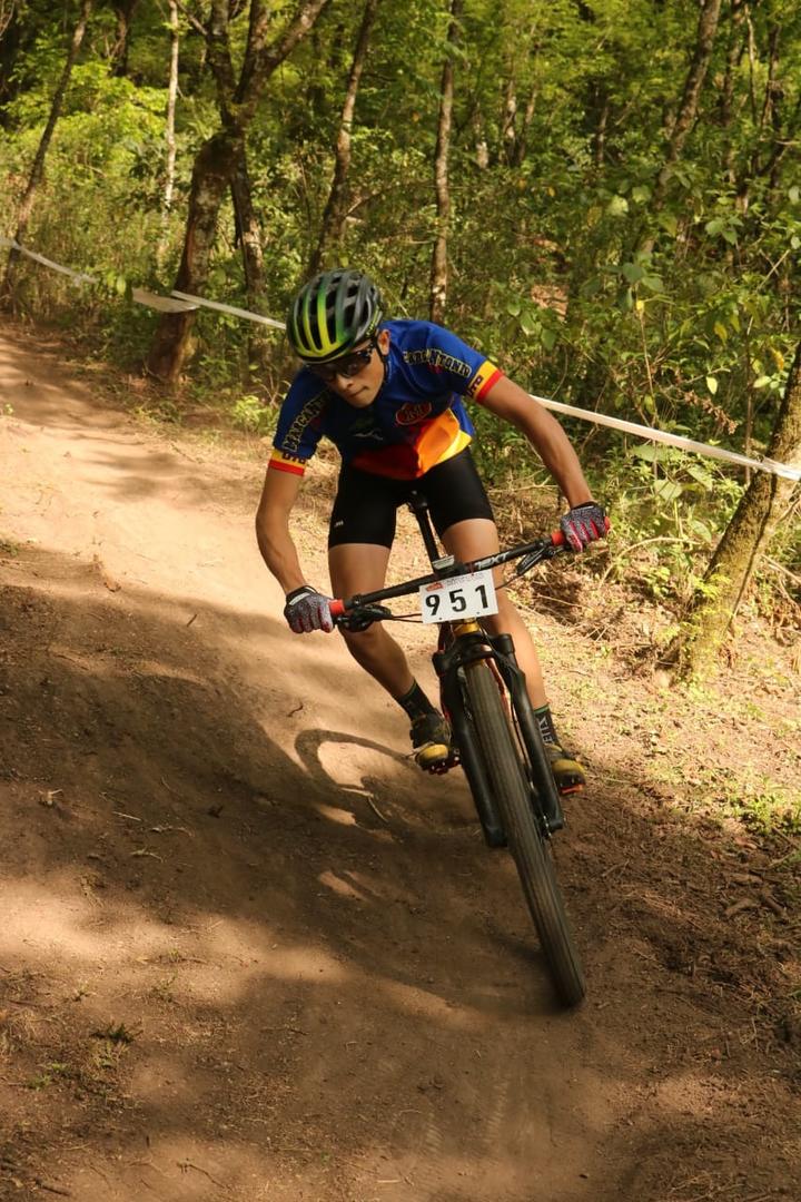 FUE IMPARABLE. Facundo Cayata ganó y fue campeón en Menores.