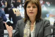 Bullrich confirmó la compra de 300 pistolas Taser