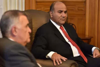 Por la cláusula gatillo, el Gobierno calcula que pagará a razón de $ 2.000 promedio por estatal