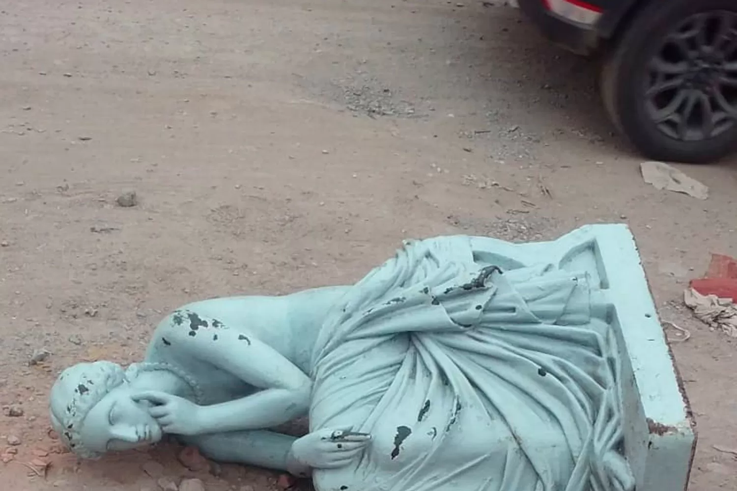 LA MUJER PENSANTE. La escultura desapareció meses atrás, del parque 9 de Julio.