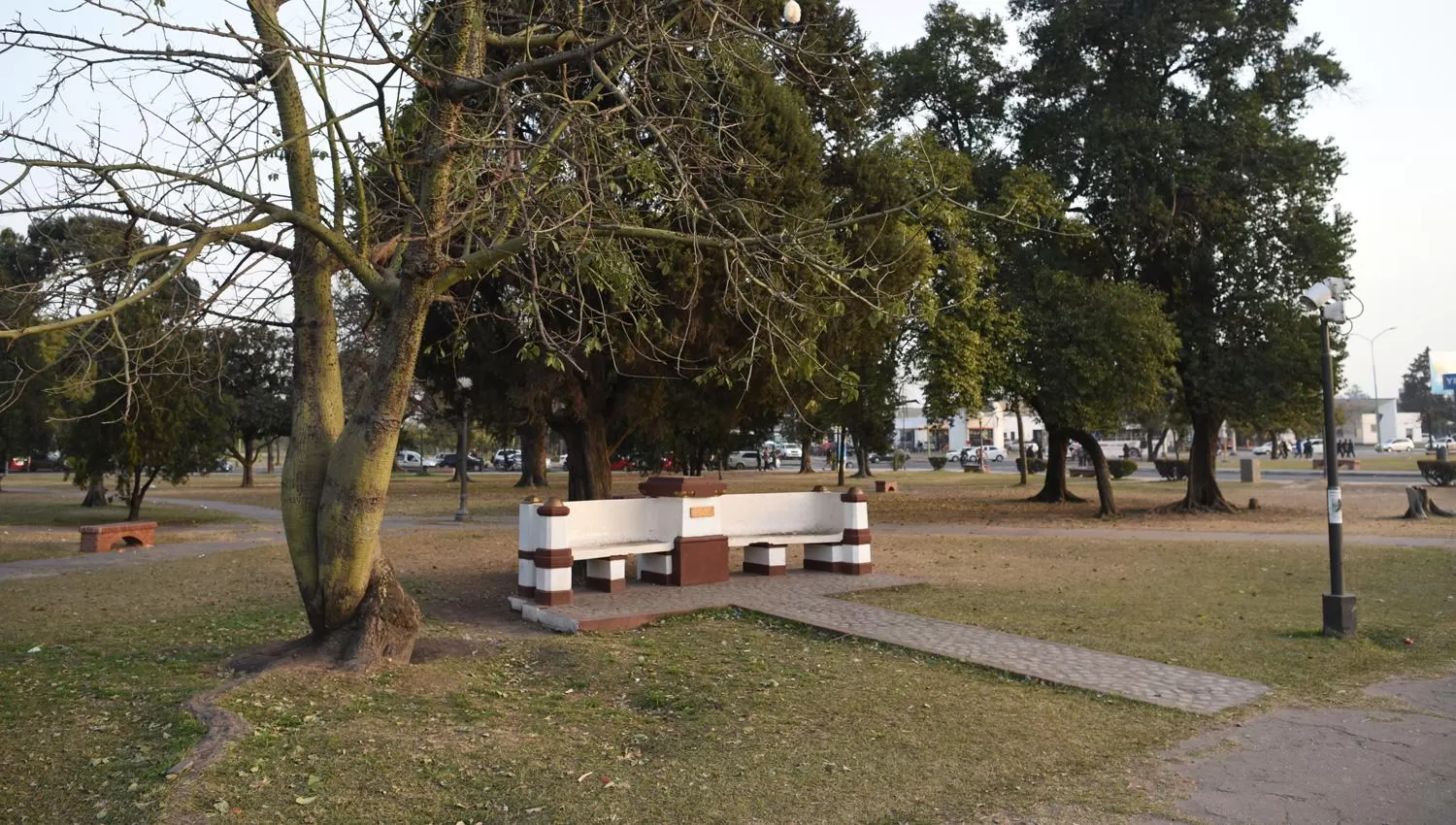 Así quedó la zona donde se encontraba la estatua.