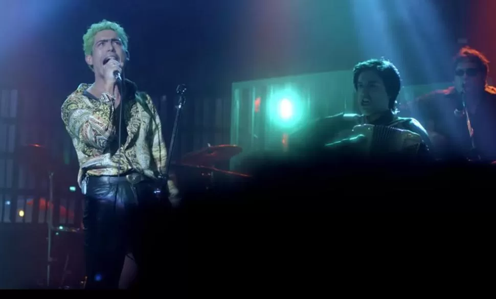 EL POTRO: LO MEJOR DEL AMOR 