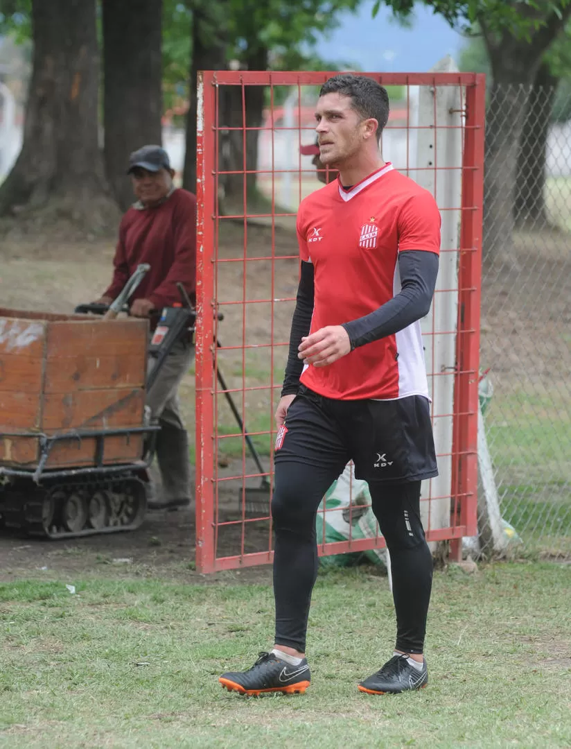 LE PONE EL PECHO A LA SITUACIÓN. Arregui sabe que no es un momento fácil, pero considera que si corrigen los errores, San Martín comenzará a sumar éxitos en la Superliga. LA GACETA / FOTO DE ANTONIO FERRONI.-