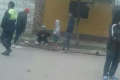 Tiroteo en Villa Muñecas: un hombre resultó baleado en la cabeza