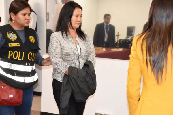 Evalúan dejar libre a Keiko Fujimori, presa por presunto lavado