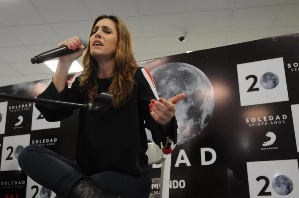 CON ESTILO MARCADO. Soledad Pastorutti traerá su canto a Monteros. LA GACETA / FOTO DE JOSÉ NUNO (ARCHIVO).-