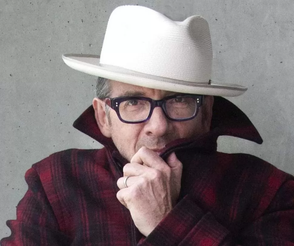 ELVIS COSTELLO.- 