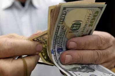Reaccionó el dólar y terminó en 37,29 pesos