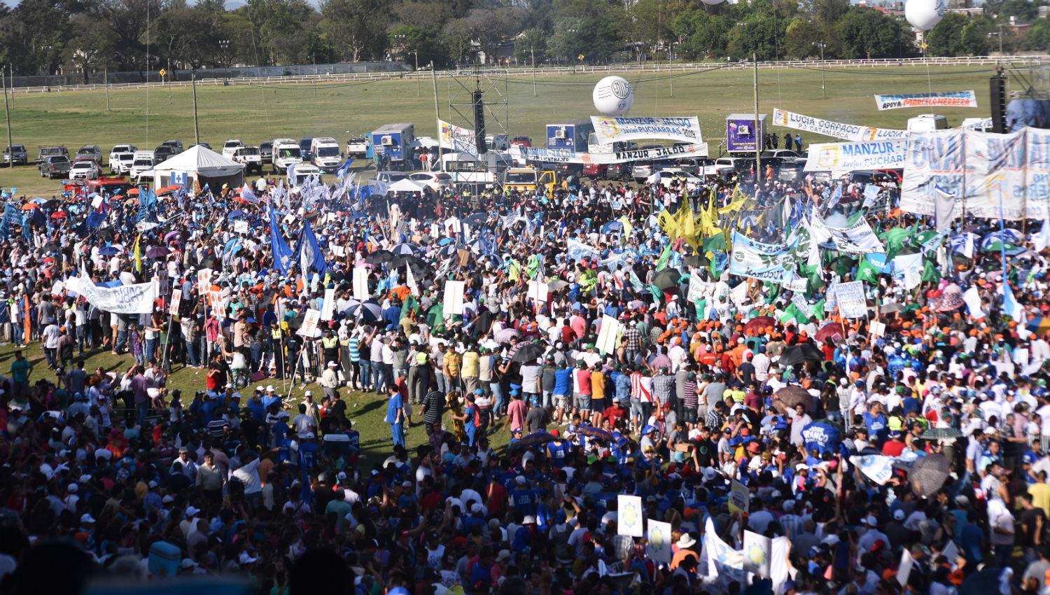 ¿Que pasó en el hipódromo? Todas las perlitas que dejó el acto peronista