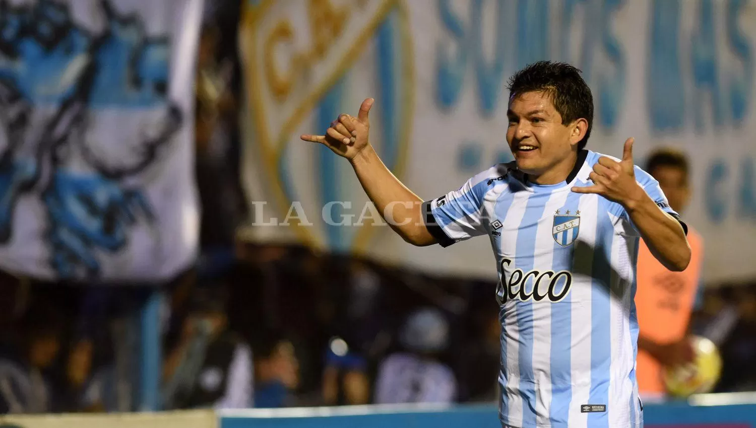 INOLVIDABLE. La noche del 14 de septiembre el crack decano convirtió tres goles ante Tigre.