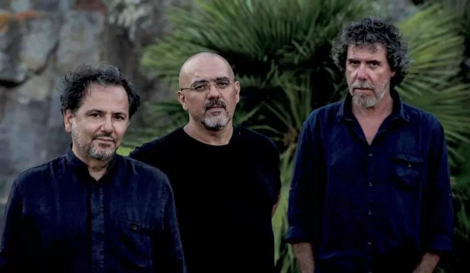 LOS MÚSICOS. En saxo, contrabajo y guitarra, se ponen al servicio del jazz. Prensa.-