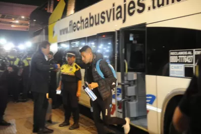 El hincha de Racing le dio una calurosa bienvenida al líder de la Superliga