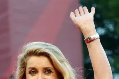Catherine Deneuve sigue siendo inclasificable