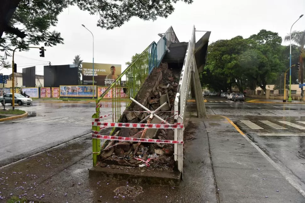 LAS ESCALERAS SE HICIERON ESCOMBROS. La Municipalidad aclaró que las lluvias retrasaron los trabajos. la gaceta / foto de Inés Quinteros Orio