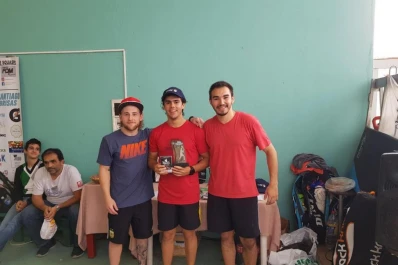 Acción en Yerba Buena por el squash