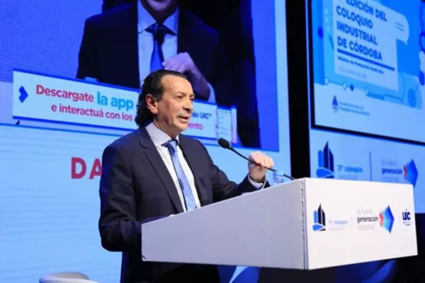 En medio de la polémica por el bono de fin de año, Sica llega mañana a Tucumán