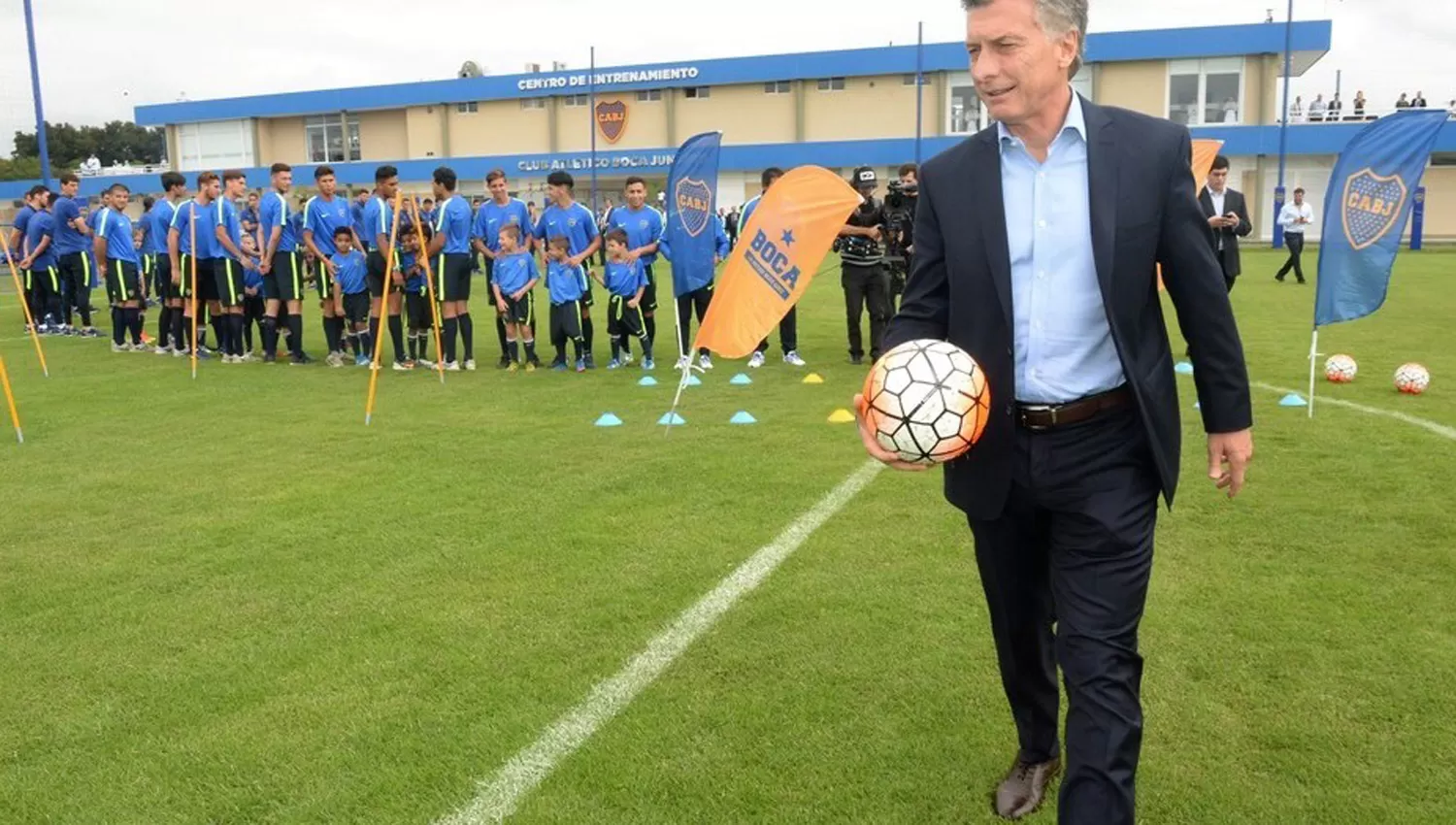 HABLÓ DEL SUPERCLÁSICO. Macri pidió vivirlo en paz y armonía.