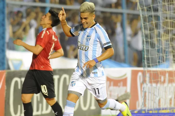 Favio Álvarez sintió una molestia y quedaría descartado para el duelo ante Godoy Cruz