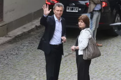 Macri confirmó que las finales entre Boca y River se jugarán con hinchas visitantes