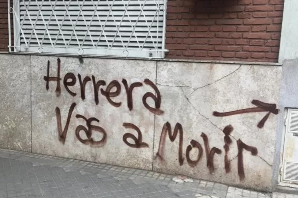 Amenazaron de muerte a Germán Herrera por su gol en el clásico rosarino