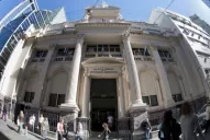 Pesce dijo que con el nuevo cepo buscan terminar con las maniobras especulativas