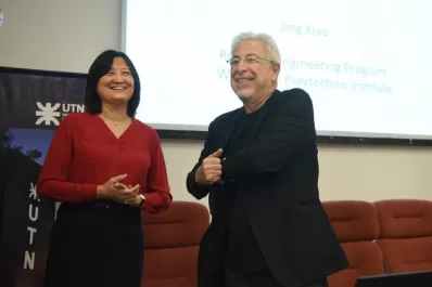 Los robots salieron de sus “jaulas” para cooperar con los humanos