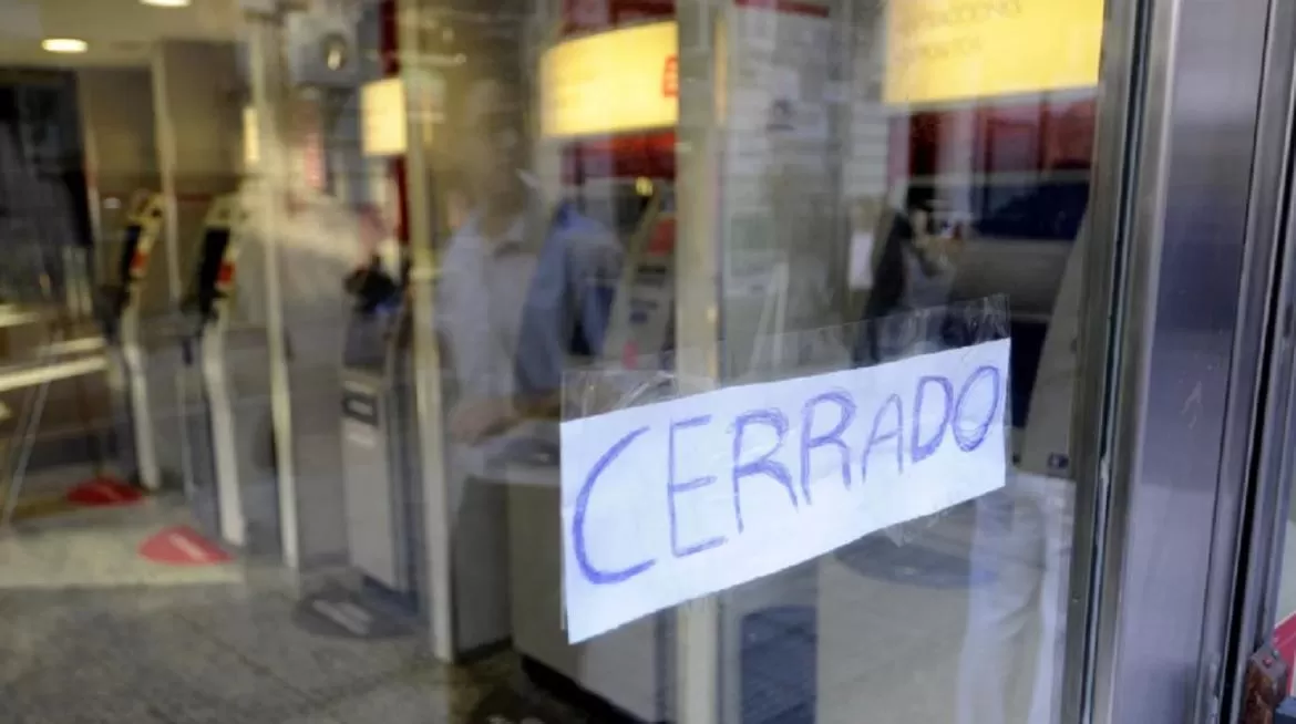 Hoy, sin bancos en toda las provincia: alternativas para retirar dinero 