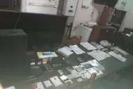 Tres hermanos, vinculados a estafas con cheques apócrifos