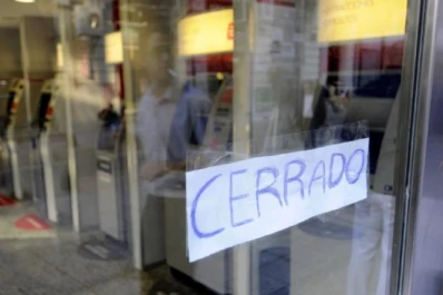 Hoy, sin bancos en toda las provincia: alternativas para retirar dinero