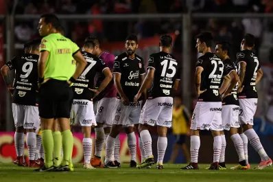 Luego de sufrir la goleada ante Independiente, San Martín no pudo regresar a Tucumán
