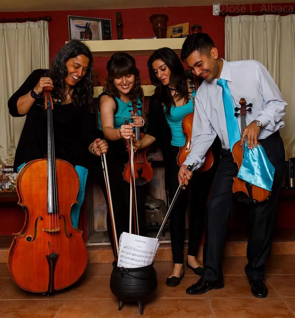 CUARTETO AQUELARRE. Entre ensayo y ensayo hay espacio para el humor. Prensa.-