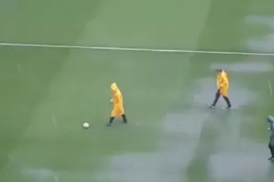 La lluvia puso en riesgo la primera final entre Boca y River